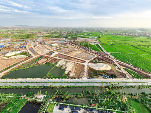 Tiến độ san lấp mặt bằng và hạ tầng đã hoàn thành đồng bộ trước ngày khởi công 5/2025 Tiến độ san lấp mặt bằng và hạ tầng đã hoàn thành đồng bộ trước ngày khởi công 5/2025