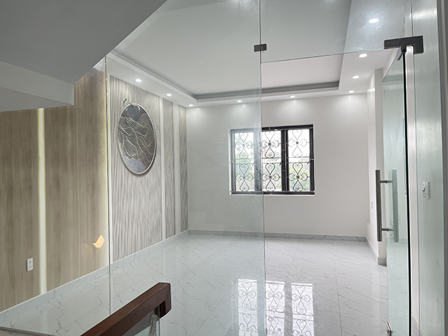 Bán nhà xây 3 tầng oto đỗ cửa gần kcn Nomuza 3